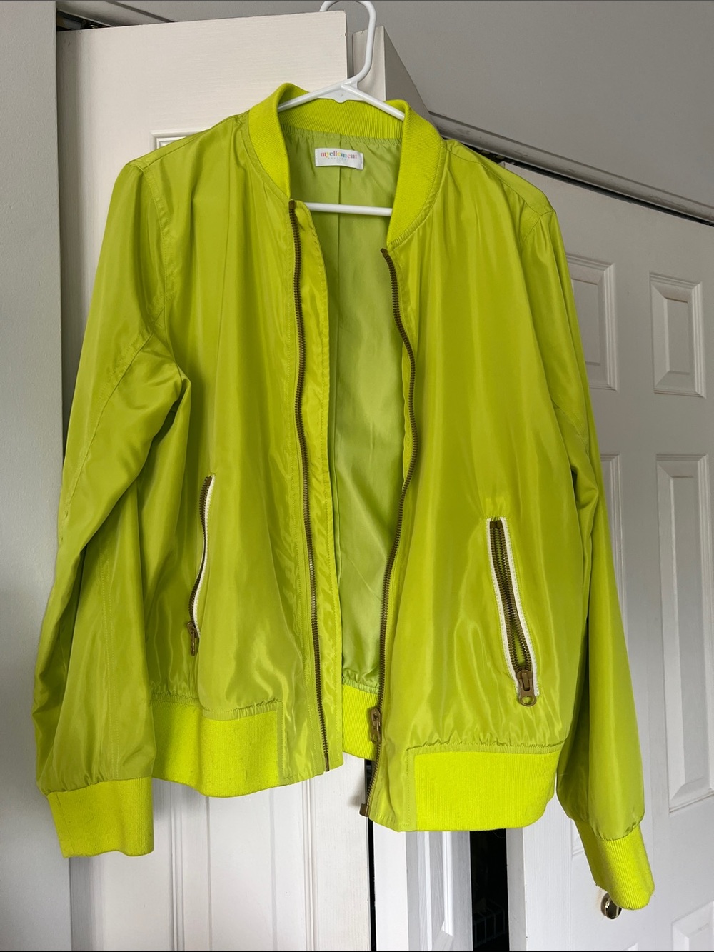 MyEllement Boutique - Women’s Lightweight Bomber Jacket - Lime Green